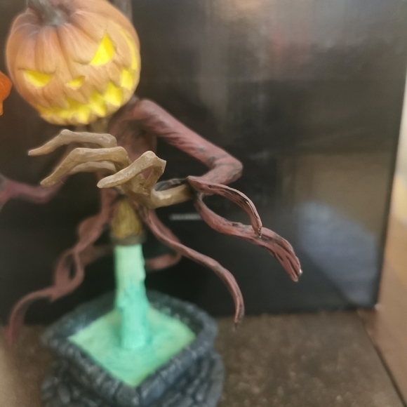 Walt Disney Grand Jester Pumpkin King 10” Bust Statue Nightmare Before Christmas - Picture 3 of 6
